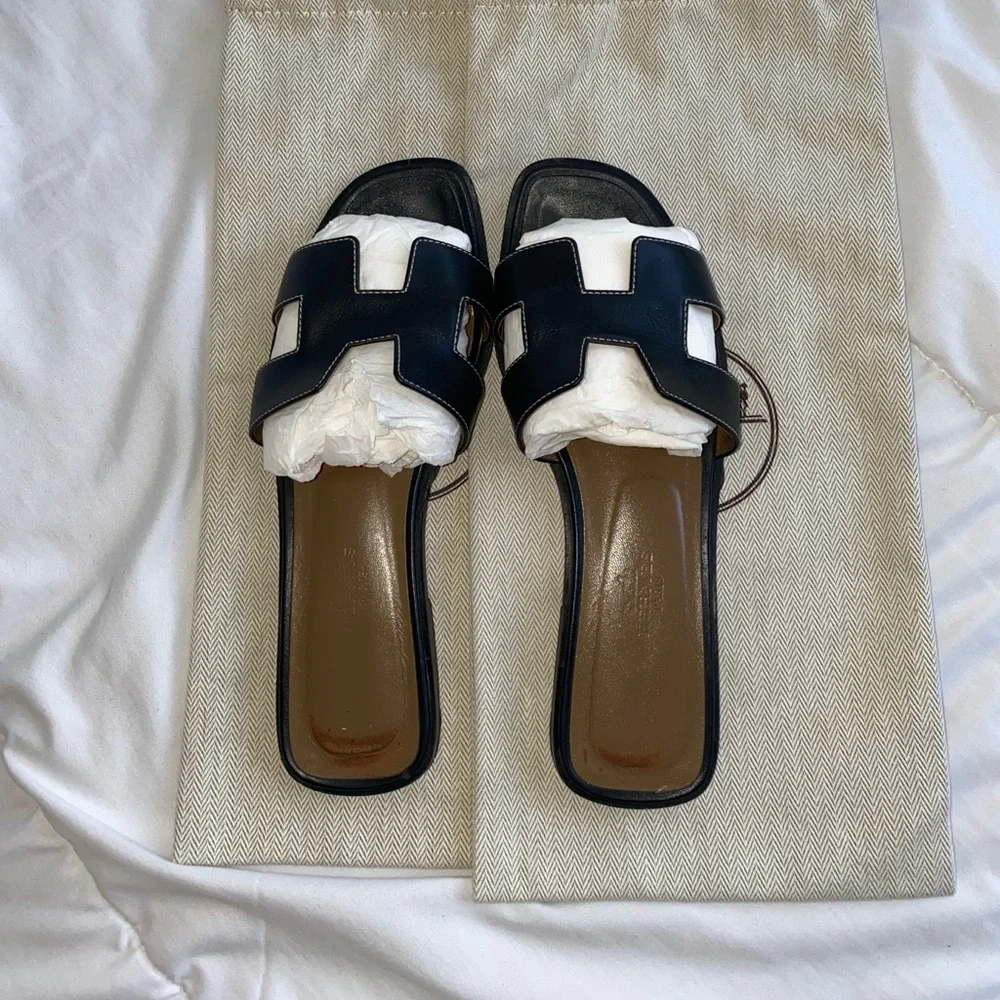 Hermes Black Oran Sandals size 37 - Picture 7 of 13